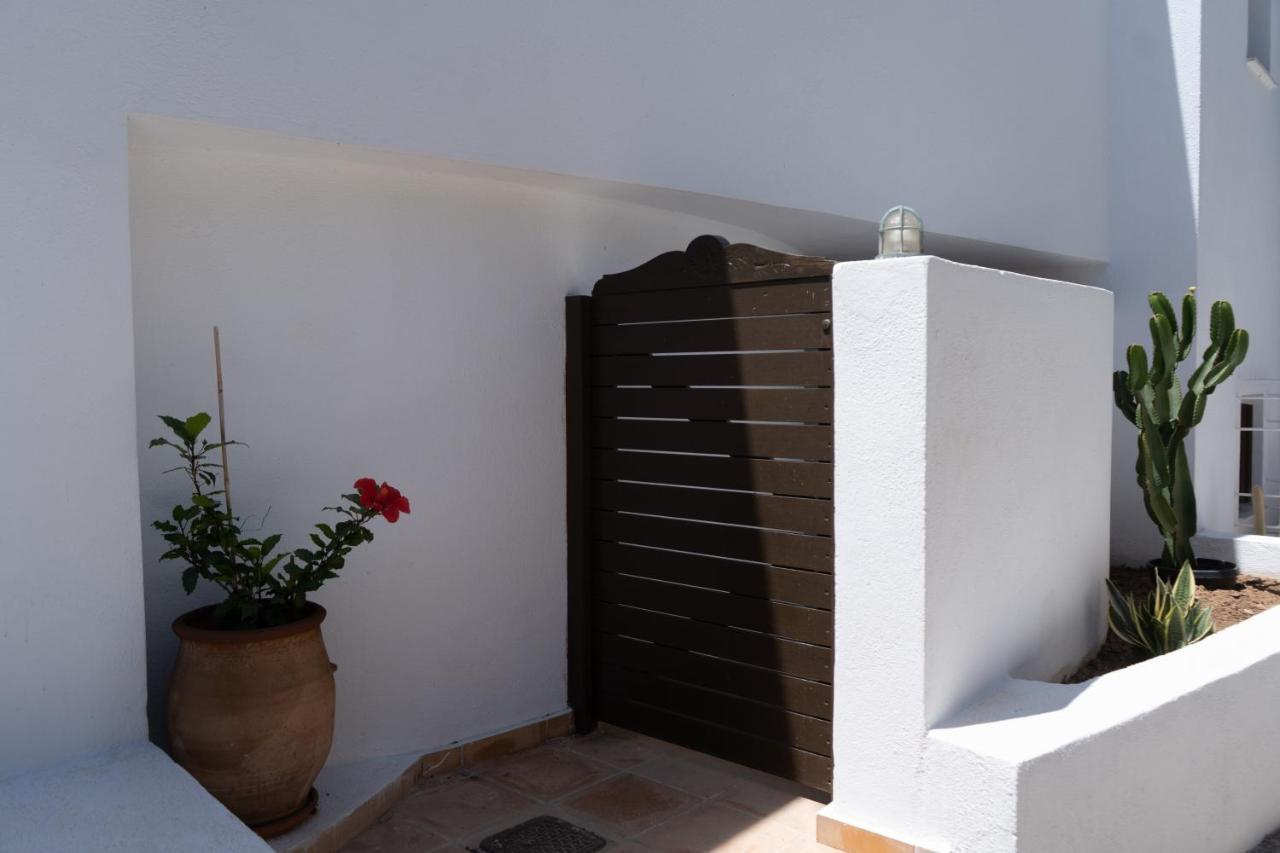 Lotos Beach Home Kini Extérieur photo